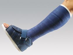 Rhena cast boot