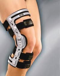 Orteza pentru genunchi mobile