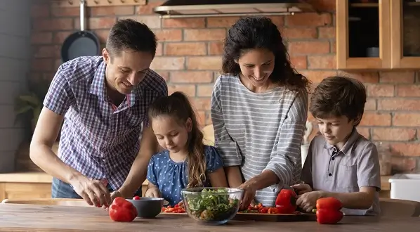 Alimentatia in primii ani de viata – ce evitam si ce incurajam?