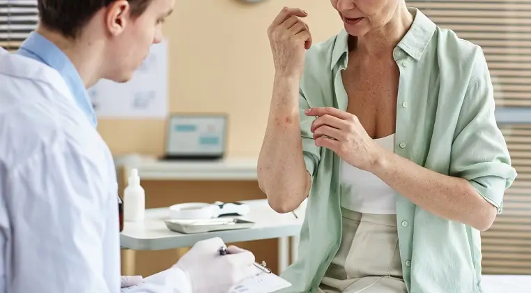 Dermatozele profesionale - tipologie, simptome si preventie