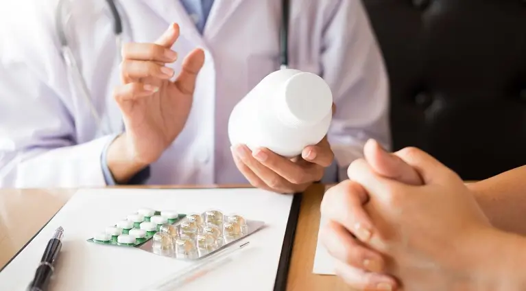 Prea multe medicamente? Ce trebuie sa stim despre polimedicatia la varstnic