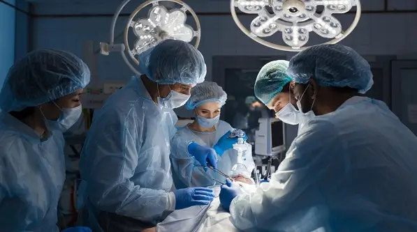 Intestin si rinichi, transplantati simultan