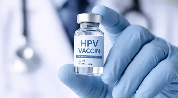 Vaccinarea HPV la tinere, asociata cu reducerea riscului de cancer de col uterin