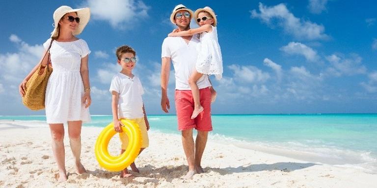 Bolile care ne strica vacantele: enterocolita si diareea calatorului. Cum ne ajuta probioticele in concedii?